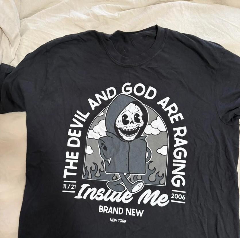 Nuova Maglietta Uomo/Donna The Devil and God Are Raging Inside Me tour 2025 taglia S5XL