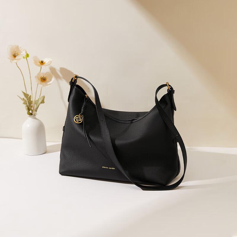 Pierre Cardin Women s Versatile Shoulder Tote Bag 26300₽