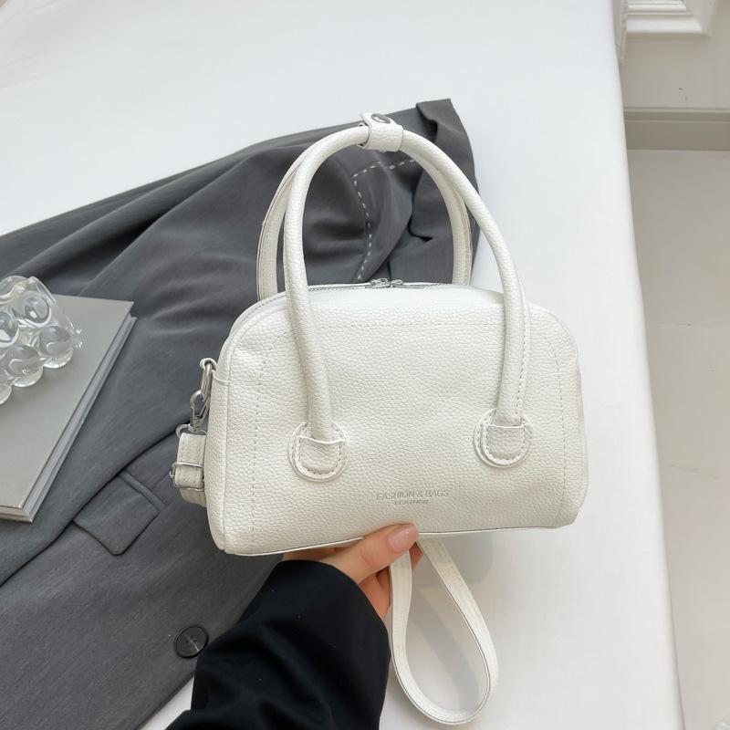 High-end Fashion Solid Color Women's Bag New Large-capacity Pillow Bag Versatile Portable Shoulder Messenger Bag