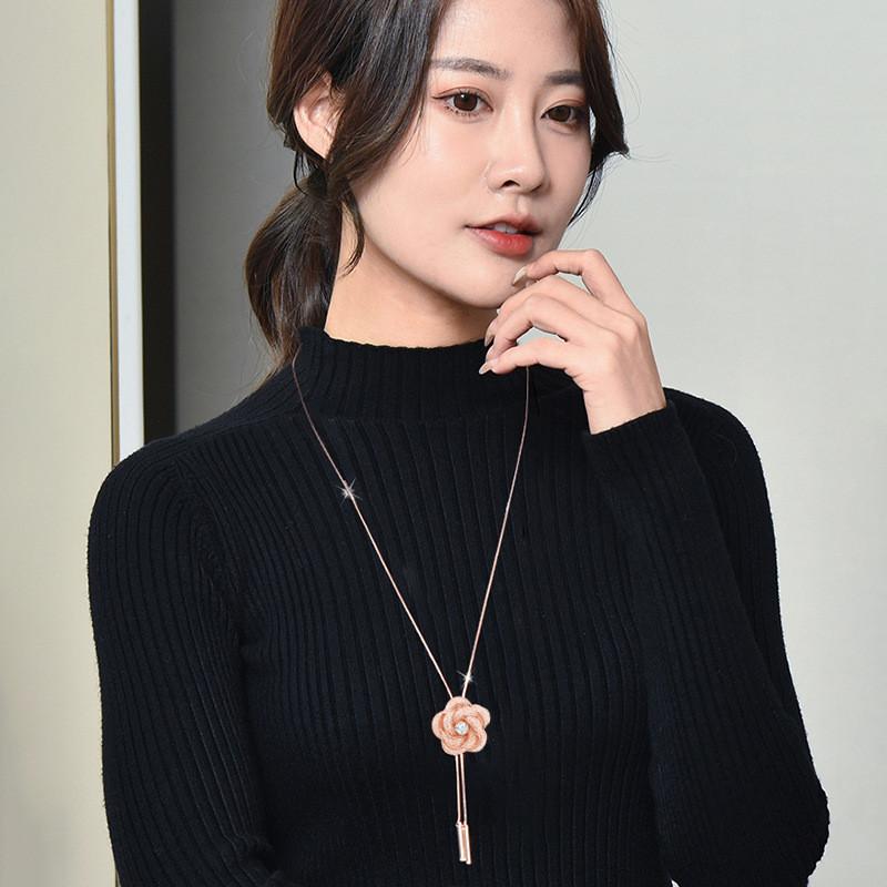 Versatile Stylish And Long Flower Pendant Sweater Necklace For Women In Colors Multiple