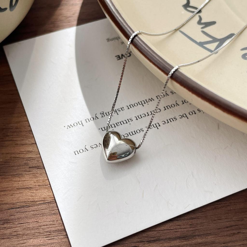 Simple Design S925 Silver High-end Three-dimensional Love Peach Heart Pendant Necklace Light Luxury Temperament Collarbone Chain
