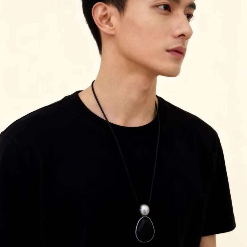 Black Wooden Oval Necklace for Women – Luxury Chinese-Style Design with Metal Accents