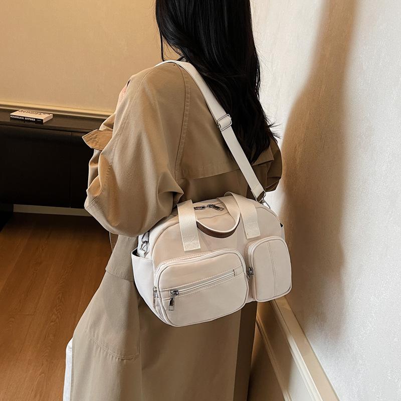 Crossbody women's bag 2025 autumn new trend women's handbag casual shoulder crossbody bag Korean niche bag