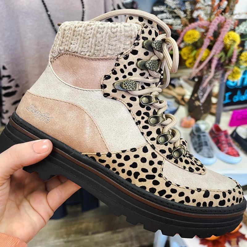 Autumn and Winter New Large-size Flat-bottomed Martin Boots Women's High-top Round Head Lace-up Leopard Print Wool Boots Thick-soled Short Boots