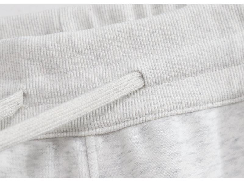 New Women's Fleece-Lined Straight-Leg Sweatpants: Versatile, Slimming, Loose, Casual, Warm Winter Wear.