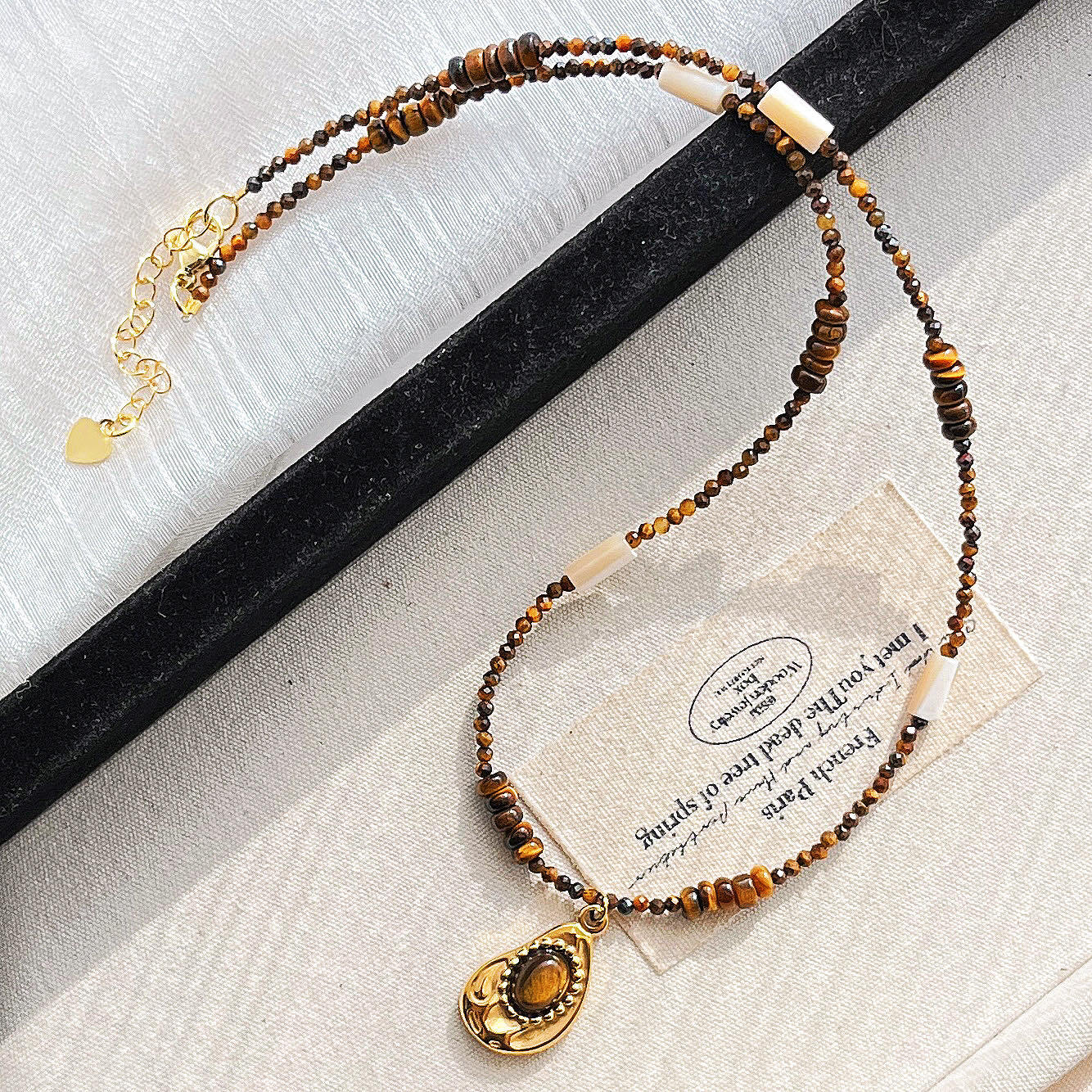

High Quality Maillard Natural Tiger S Eye Stone Shell Mini Clavicle Chain Necklace For Women
