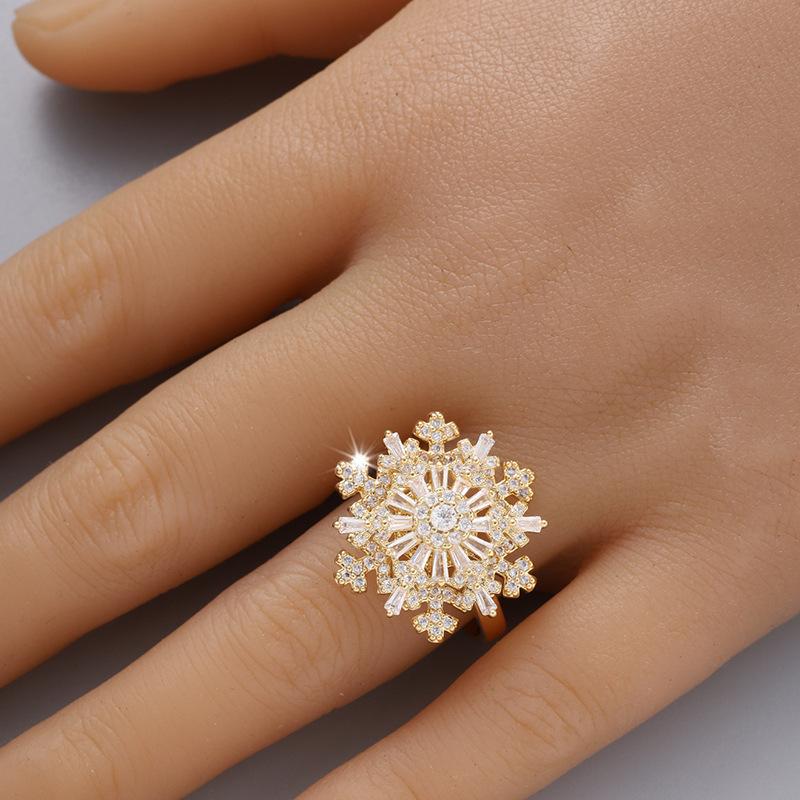 Fashion Luxury Crystal Rotatable Snowflake Rings for Women Anti Stress Anxiety Zircon Adjustable Ring Christmas Jewelry Gifts