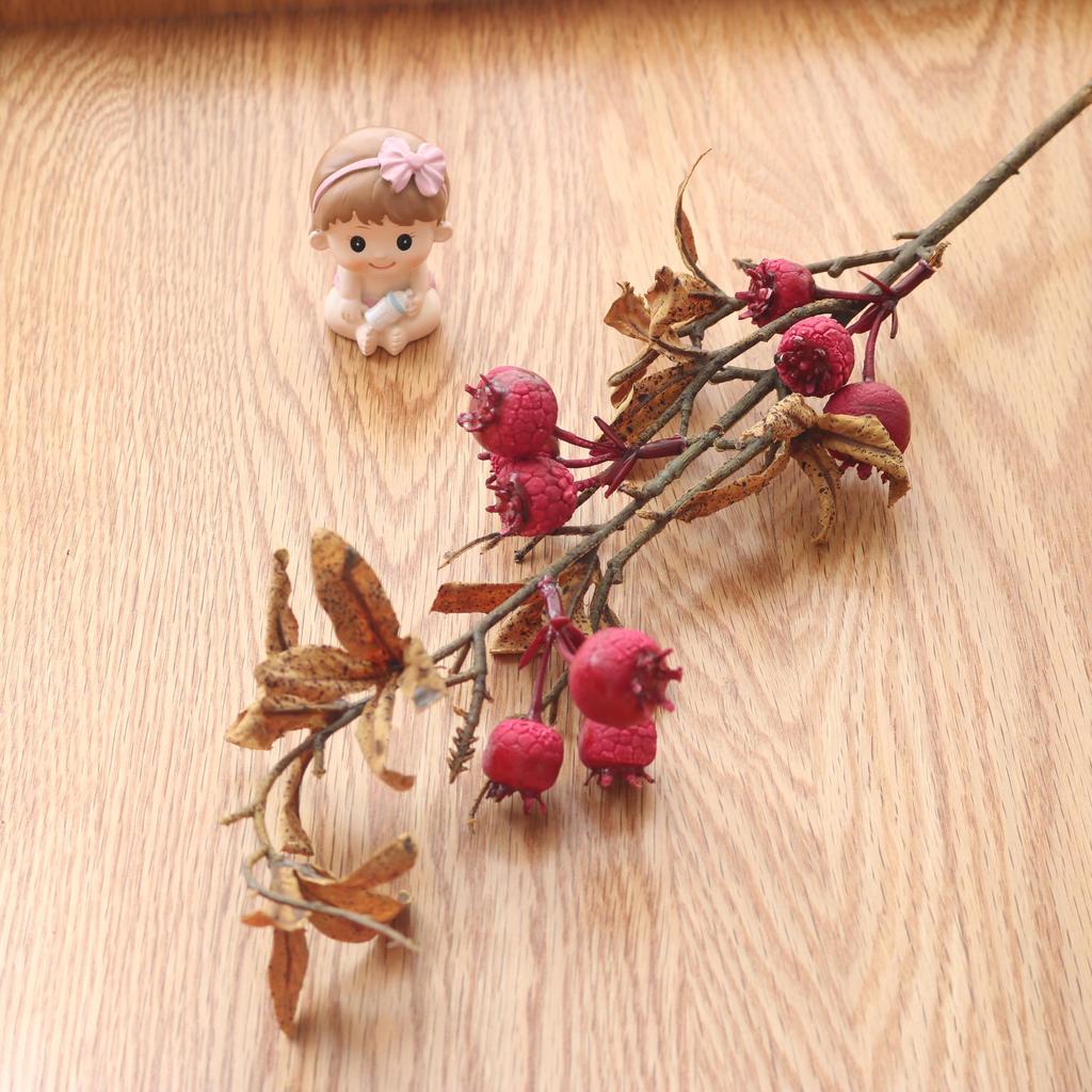 Artificial Holly Berry Branches - Red Fruit Ornaments for Christmas & Spring Festival Floral Decorations