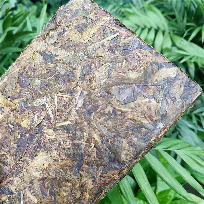 Yunnan Old Tree Pu-erh Tea 250g Pu'er Tea Brick Golden Leaf Puerh Sheng Tea