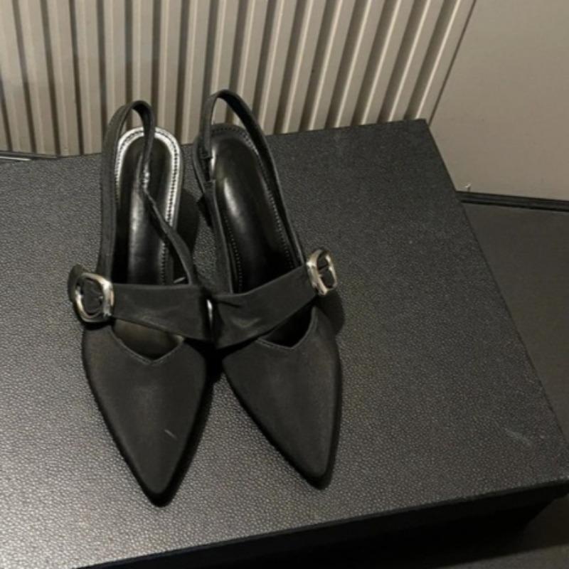 Fashion Sandals Summer New Pointed Head Shallow Mouth Metal Buckle Anti-slip Wear-resistant Baotou Square Heel Shoes