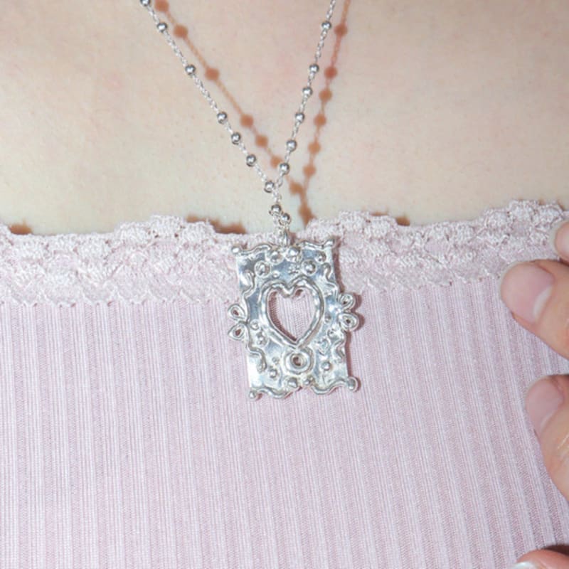 LOASI Melted Heart Frame Necklace