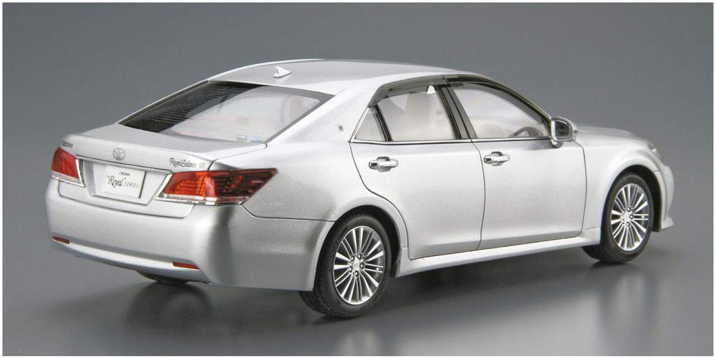 Aoshima Bunka Kyozai Scale The Model Car Series 121 Toyota Crown Royal Saloon G 2015 Plastic Model 1/24 No. GRS210/AWS210