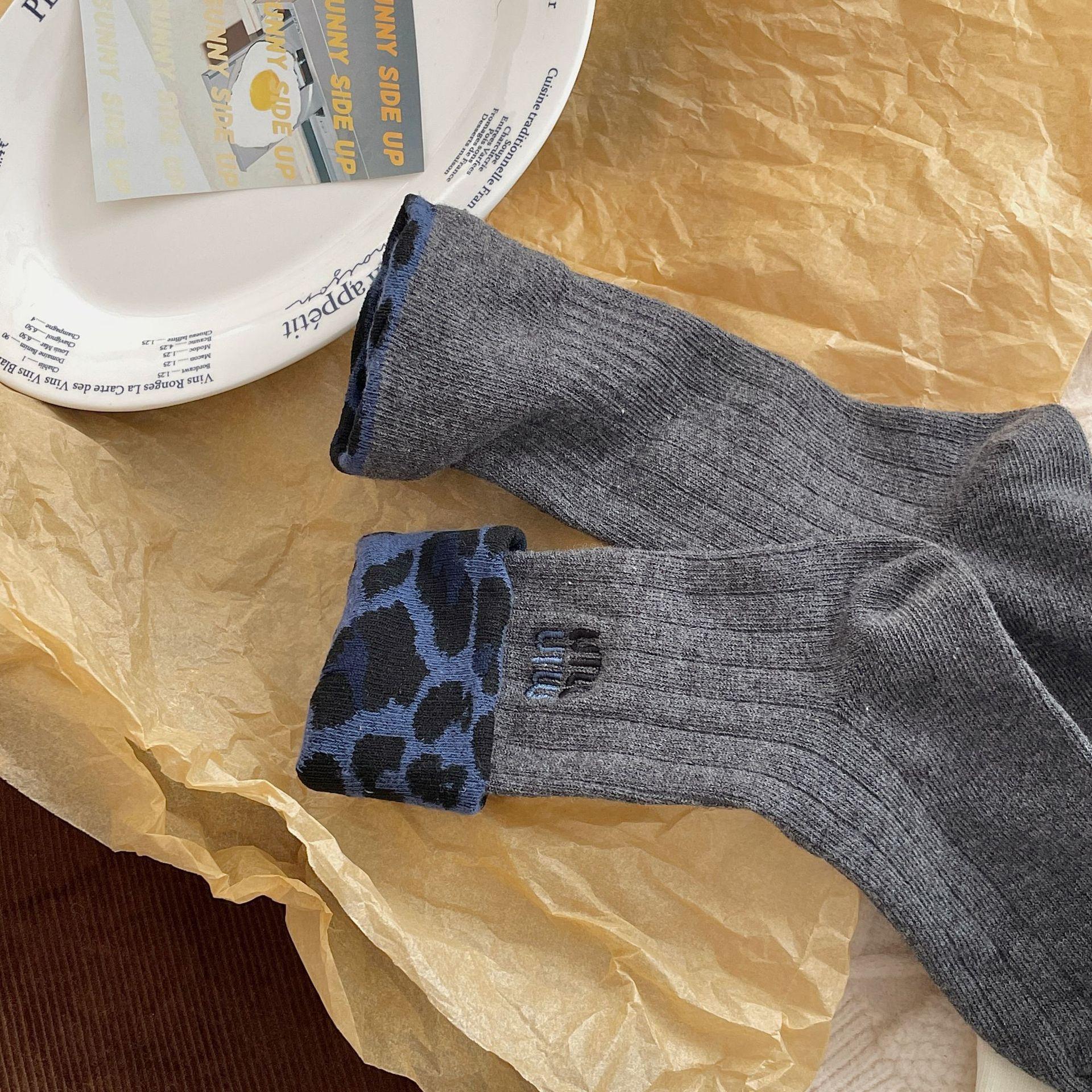 European Goods Light Luxury Leopard Print Retro English Embroidery Cuff Personality Trend Socks Pure Cotton Mid-Tube Pile Socks One size fits all