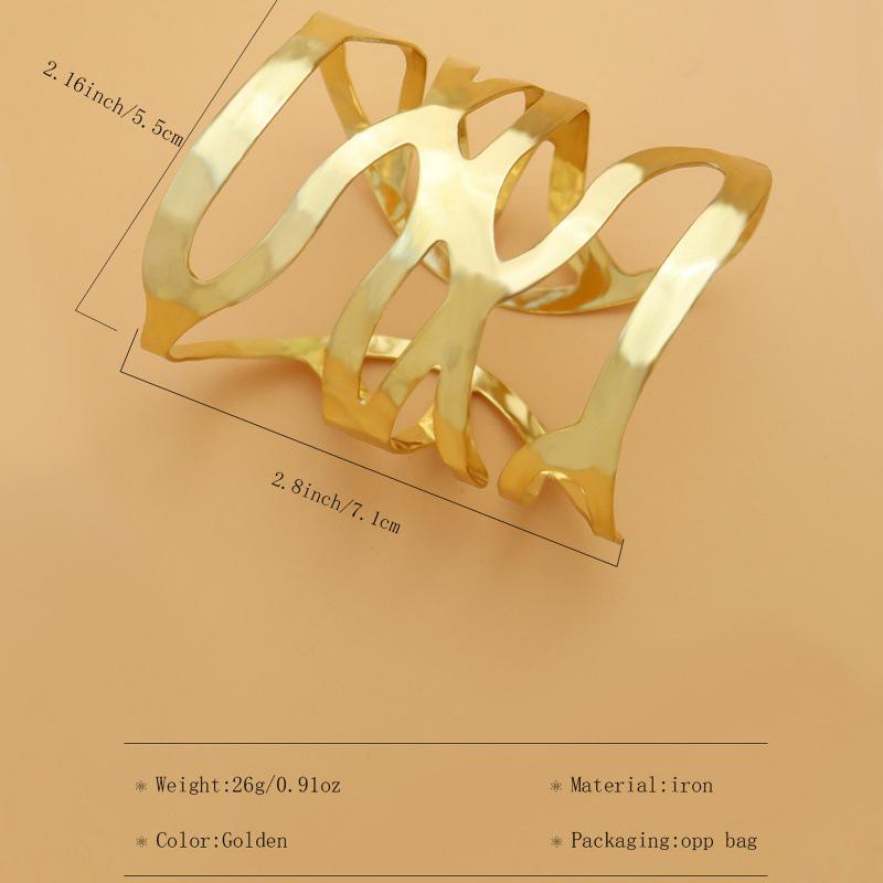 Women's European & American Fashion Metal Hollow-Out Exaggerated Elastic Bracelet Armlet