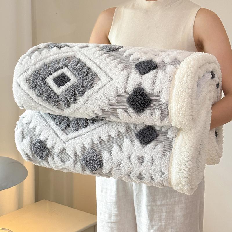 

Geometric Patterned Jacquard Fleece Blanket Double Layer Thick Warm Taffeta Sofa Throw Blanket Autumn Winter Plush Bed Blanket 0.7x1.0m Very Small серый