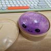 Lesklá squishy hračka ve tvaru knedlíku plněná třpytkami s dárkovou krabičkou, měkká mačkací senzorická hračka, sběratelský dárek pro fanoušky squishy pro úlevu od stresu