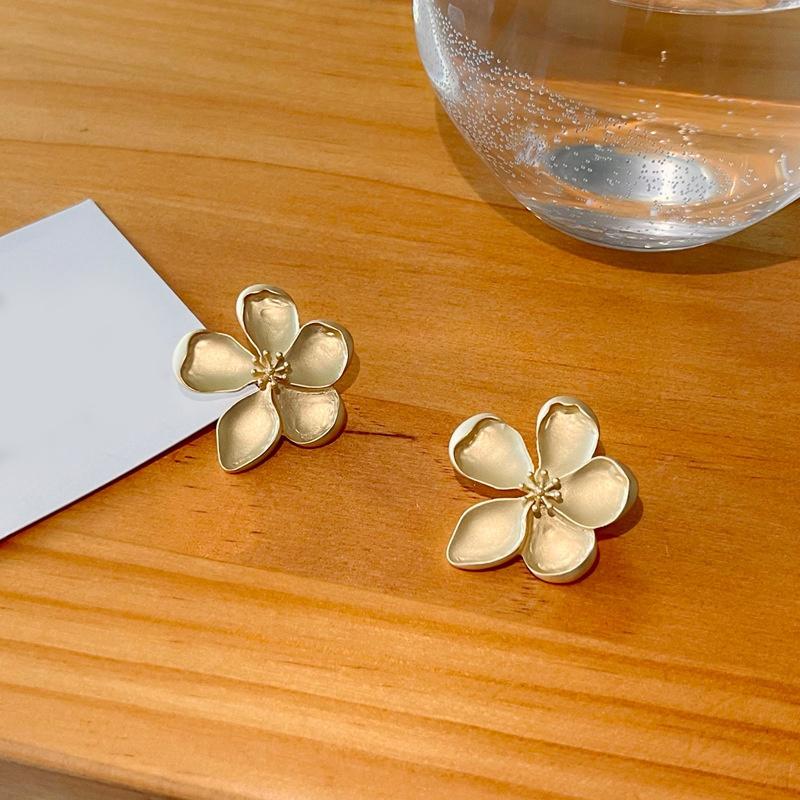 

Matte Texture Metal Flower Earrings For Women Girls Ear Studs Party