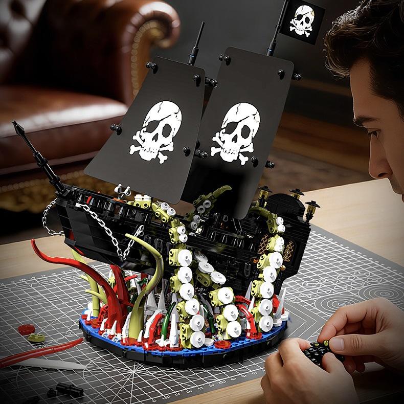 Black Pearl Pirate Ship Building Blocks Model - Octopus Tentacle DIY Gift for Men s Birthday