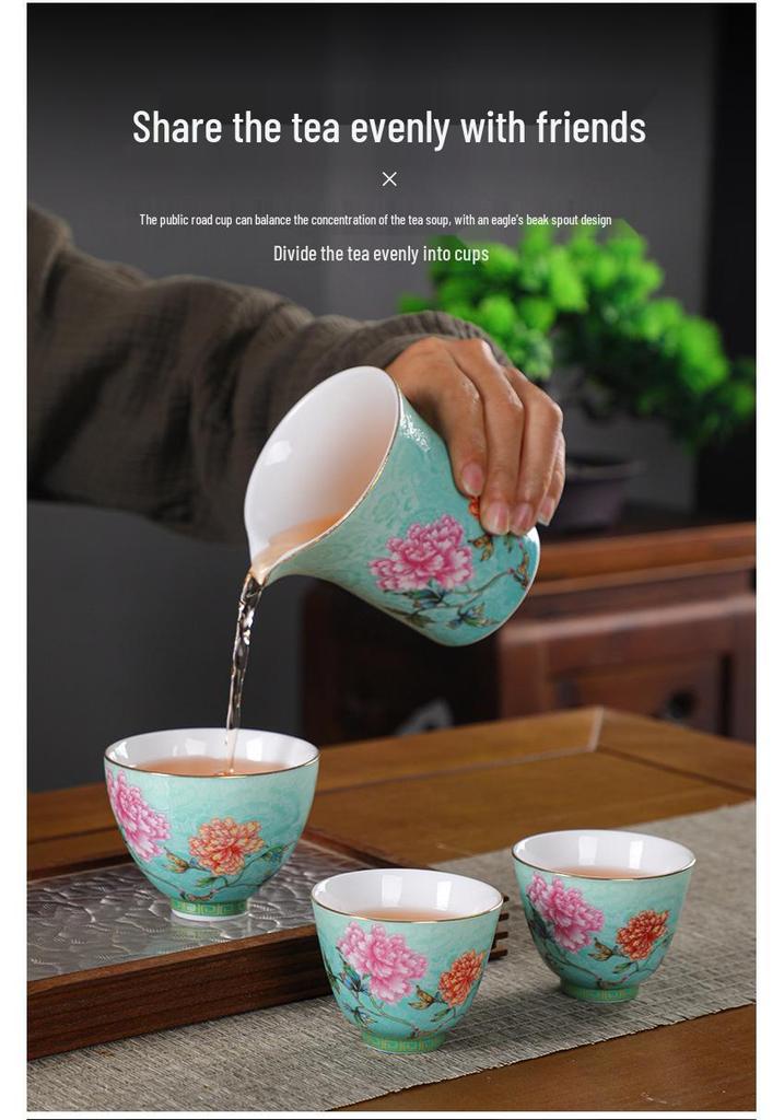 Women's High-End Enamel Color Jingdezhen Ceramic Gongfu Tea Cup in Dehua White Porcelain