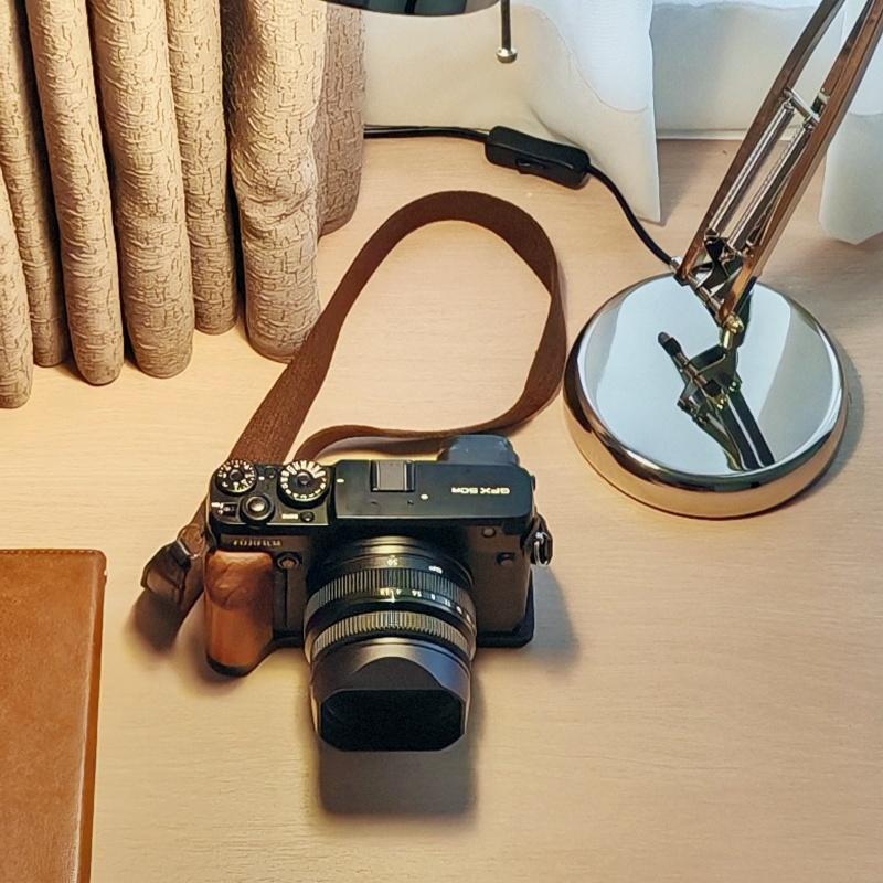 

Металлическая квадратная бленда с металлической крышкой для объектива Fujifilm GF 50mm F/3.5 R LM WR --Аксессуары для камеры GFX50R чёрный