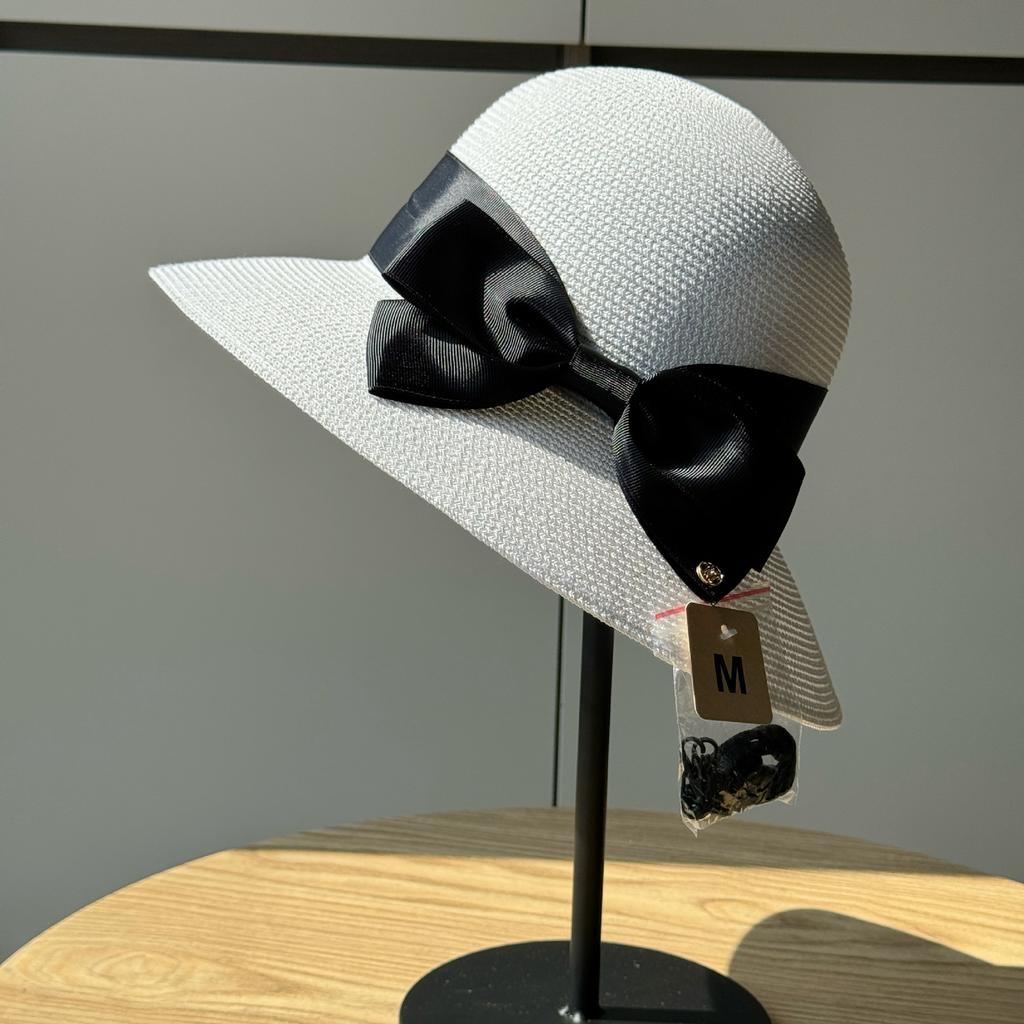Women's summer hat that makes the face look smaller, Korean-style bowknot wide-brimmed straw beach hat, fashionable sun-protective straw hat