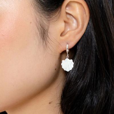 Geegee [silver925] White Shell Drop Earring