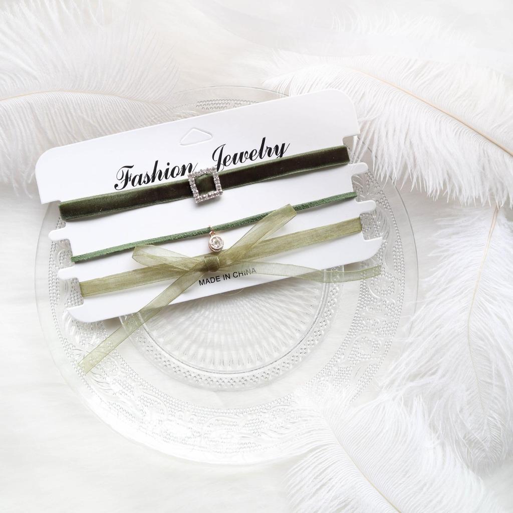 Set Choker Bijuterii de Modă Europene și Americane: Colier Scurt cu Lanț pentru Pulover - Colecție din 3 Piese