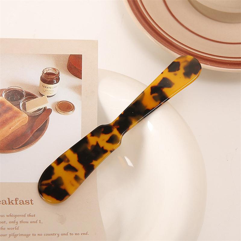 Vintage Korean Style Acrylic Cake Spoons Knife Reusable Dessert Spoon for Coffee Ice Cream Cake Decoration Gift Kitchen Prop