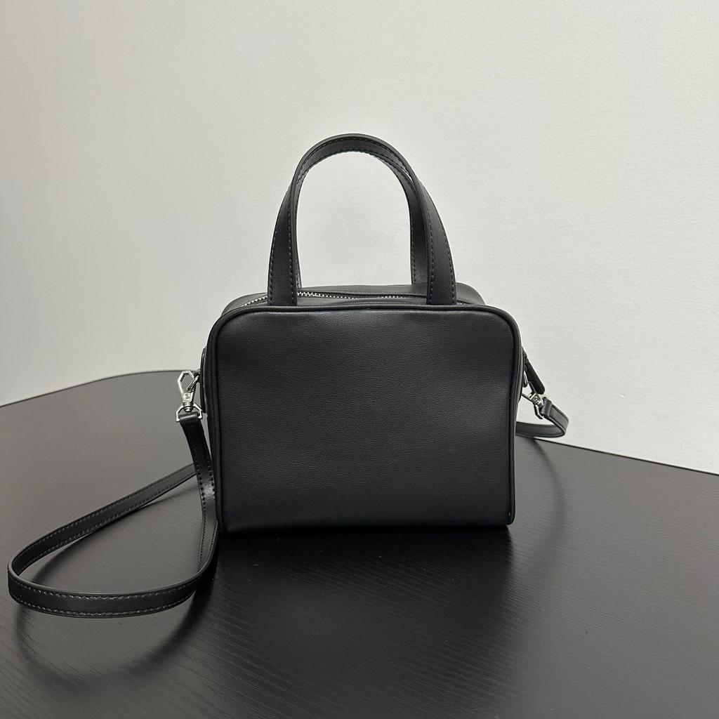 TR same Ray small square bag, leather simple portable shoulder messenger bag, tofu bag, hand carry camera bag, tote bag