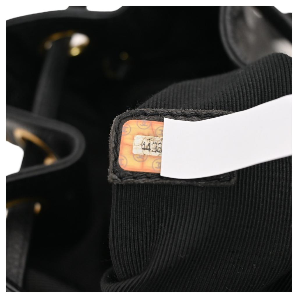 Auth CHANEL Drawstring Shoulder Bag Caviar Skin Coco Mark ch66170cc