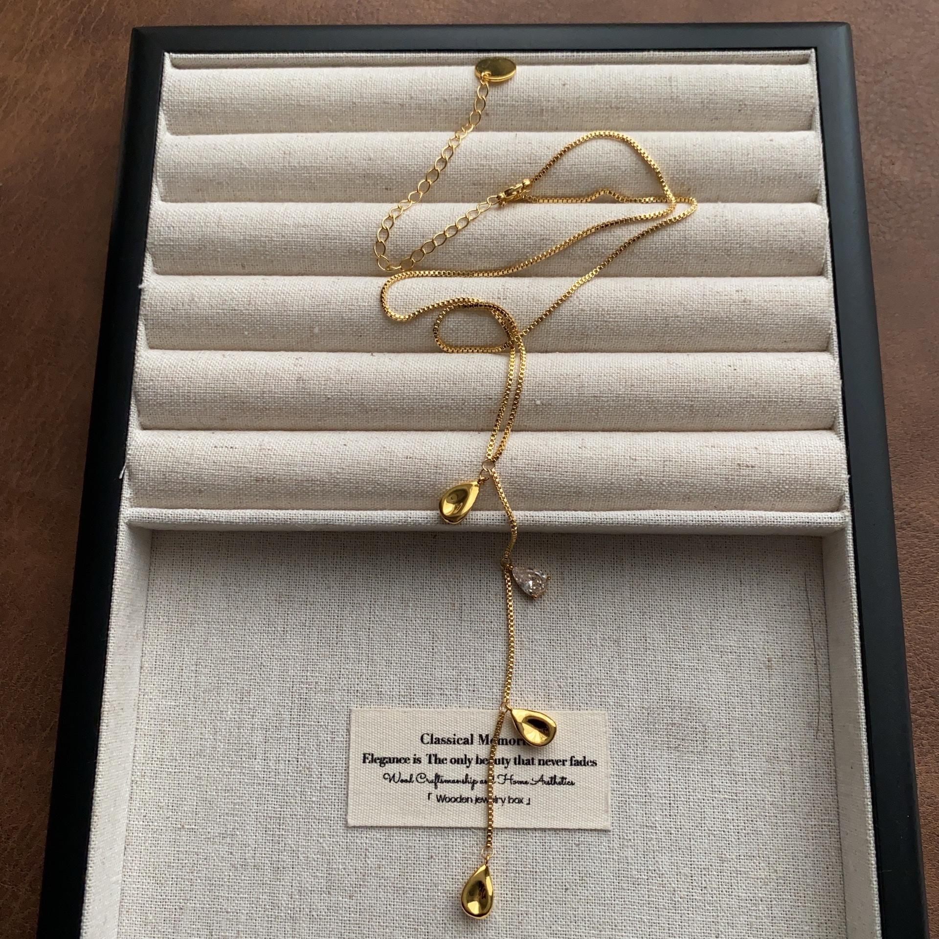 

Classic long Y-shaped necklace metal slender pendant pendant exquisite elegance temperament collarbone chain
