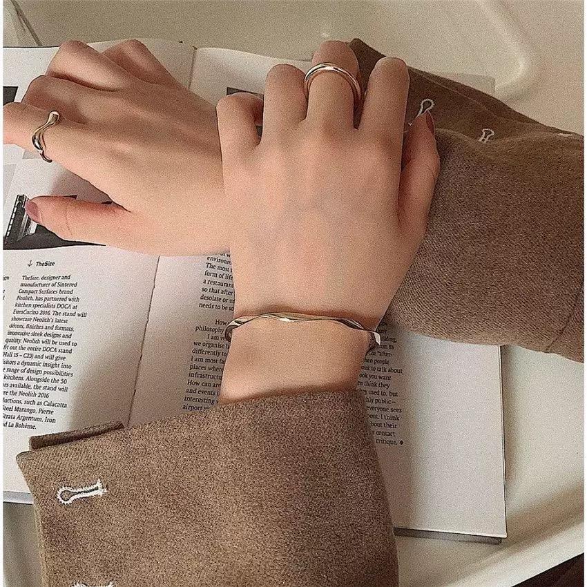 A Niche Design Cold Style Bracelet, A Simple And High-End Bracelet For Women, A Fashionable And Versatile Temperament Bracelet