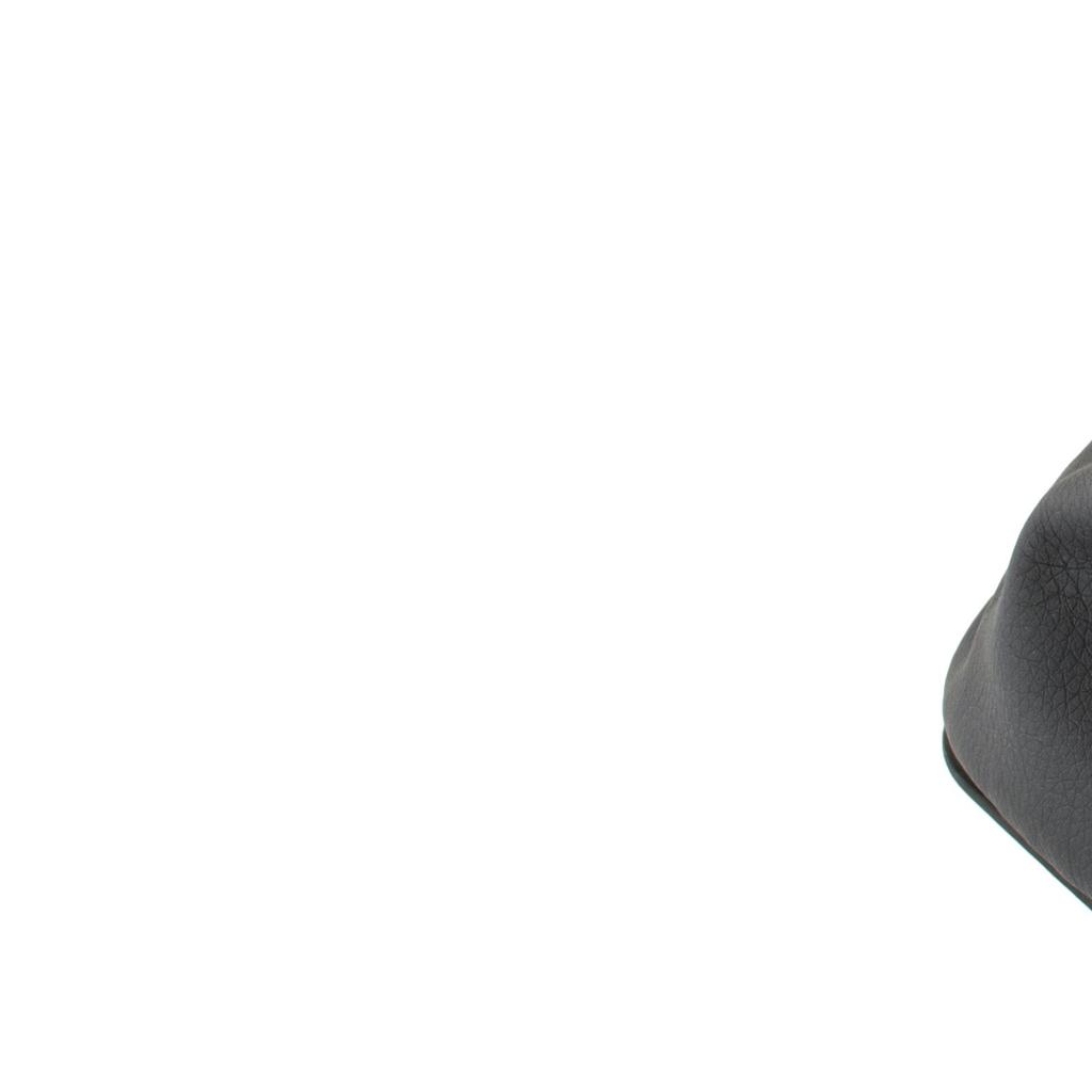 VW Golf IV 98-05 Gear Shift Knob Black 6-Speed & Gaiter, Opening 12 Mm