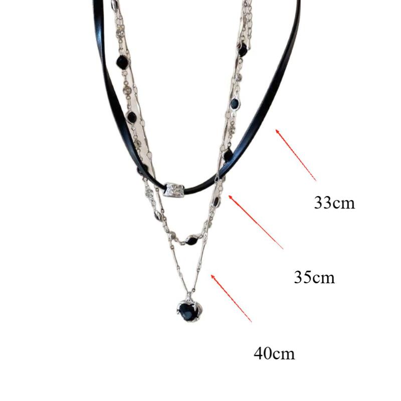 Light Luxury Multi Layered Necklace Jewelry Choker Necklace Fashion Small Pendant Necklace  Gift