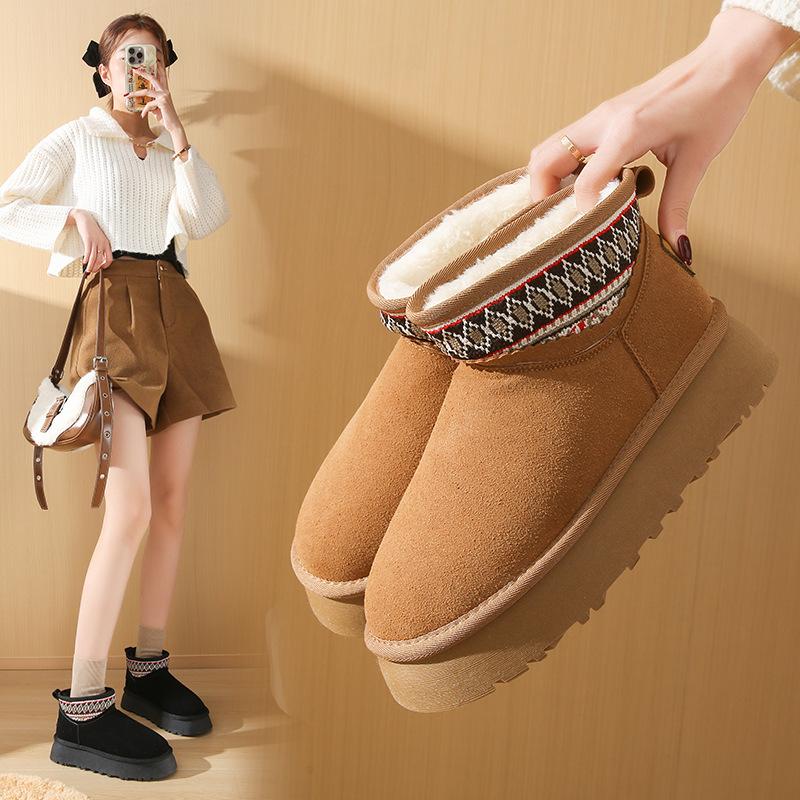 Women's Winter Fuzzy Snow Boots Non-Slip Chunky Platform Faux Fur Lining Ankle Booties Shoes for Women Comfortable Faux Suede Warm Walking Short Boots