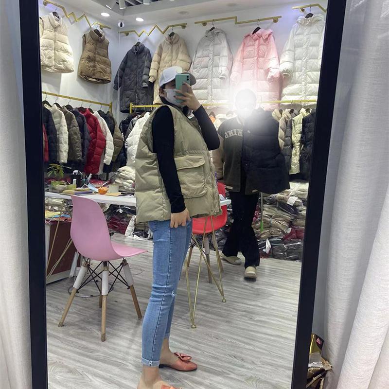 Женская осенне-зимняя куртка на белом утином пуху — фото 7