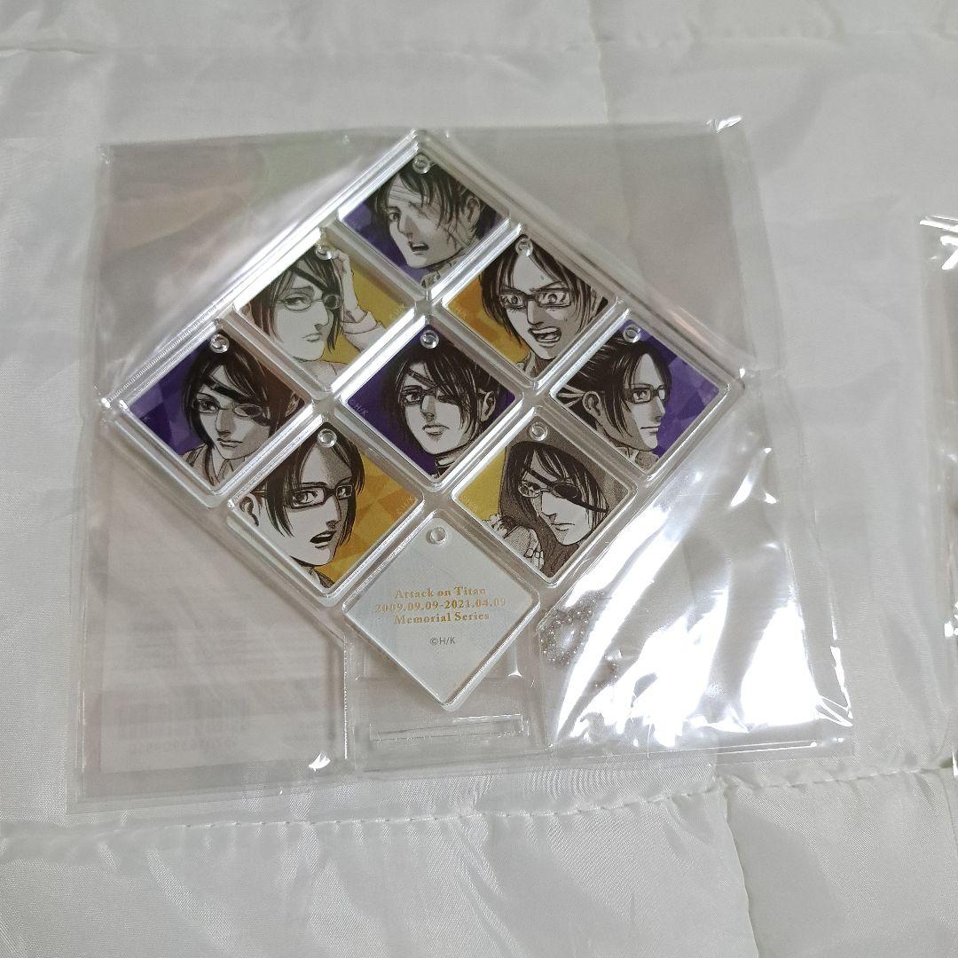 

[USED] Attack on Titan Anique Titan War Acrylic Collection Hange