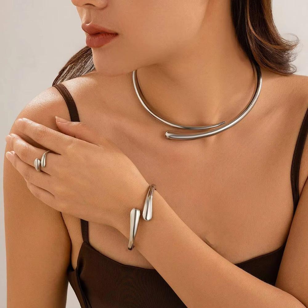 2/3 Stück Punk Wassertropfen Torques Choker Halskette Verstellbare Ringe Party Grunge Schmuckset Braut