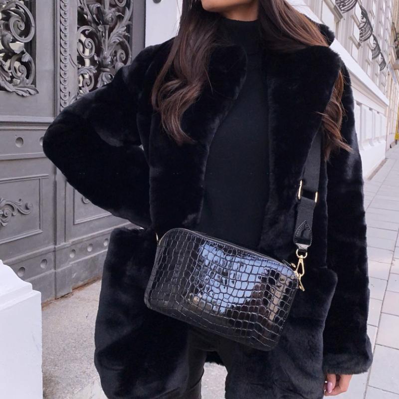 Μπουφάν με πέτο από απομίμηση δέρματος μονόχρωμο ζεστό μακρυμάνικο