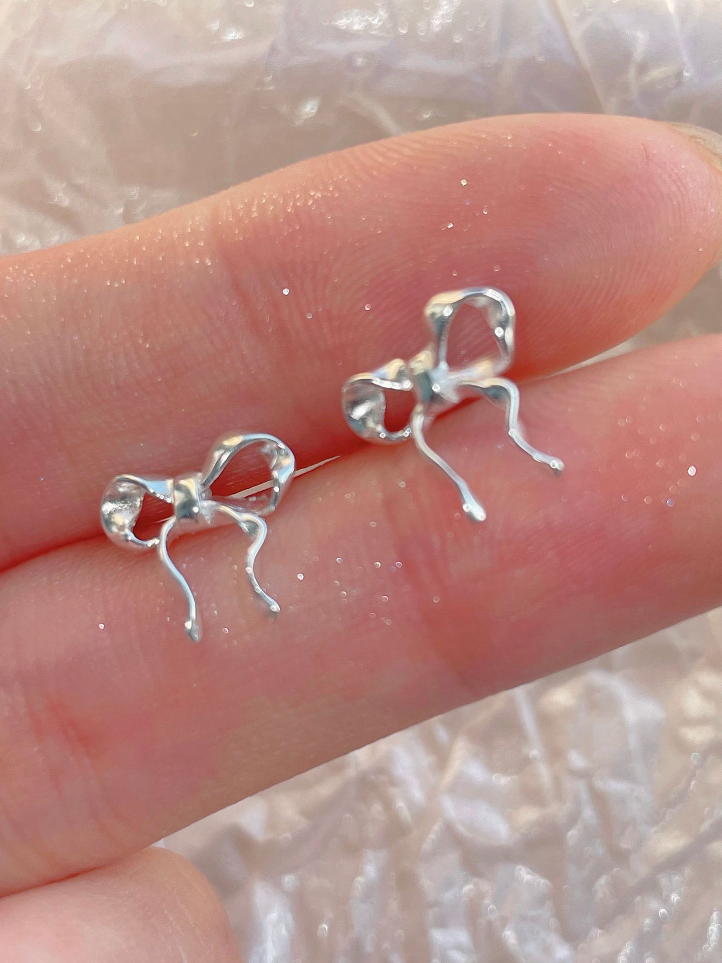 

Серьги-гвоздики с бантиками из стерлингового серебра 999 пробы, женские маленькие, ароматные, сладкие серьги, изысканные и высококачественные, новые серьги для весеннего фестиваля 999 silver