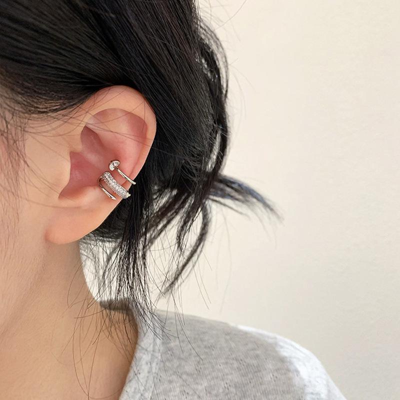 Luxurious Zircon Wave Cross Non-Pierced Ear Clips with Full Diamond Design for Women