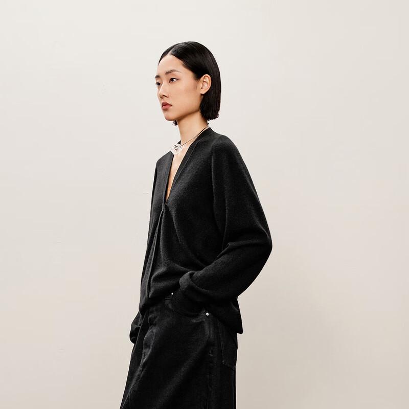 

LESS 2024 Autumn Short V-neck Cashmere Cardigan M