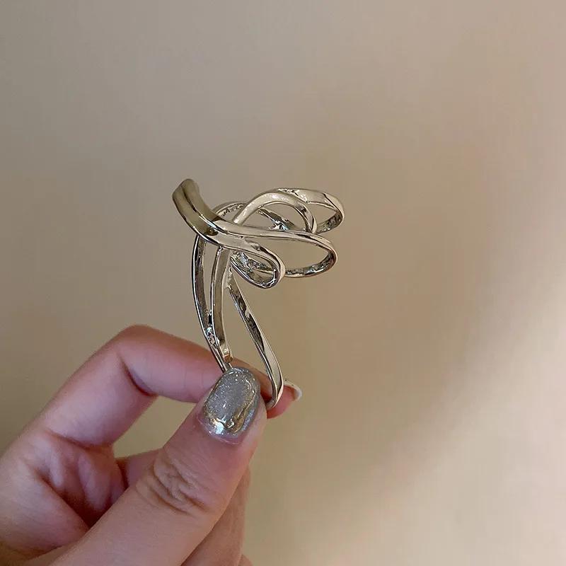 1PCS Women Korean Fashion Butterfly Ear Clip Jewelry Accessories Fake Piercing Aesthetic Statement Vintage Earrings