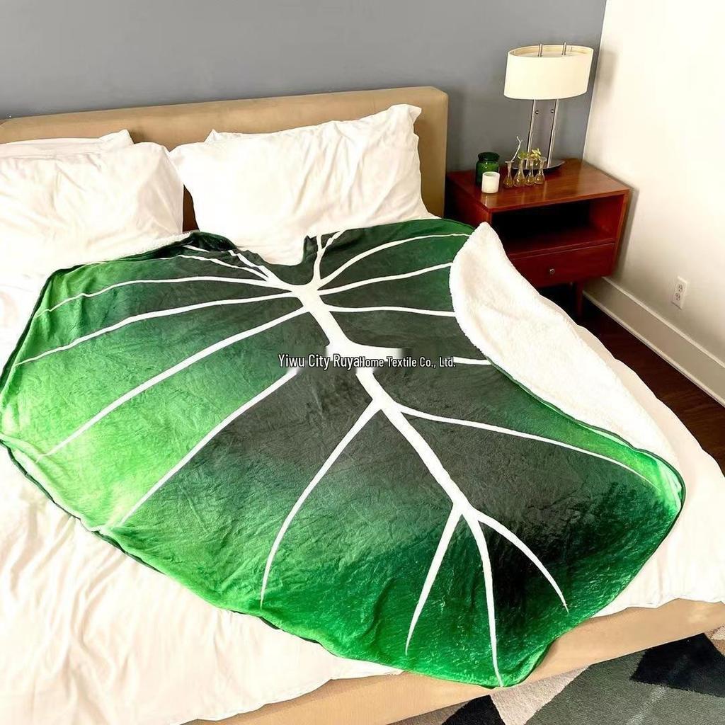 Hot Selling Green Leaf-Shaped Flannel Blanket - Funny Birthday Gift