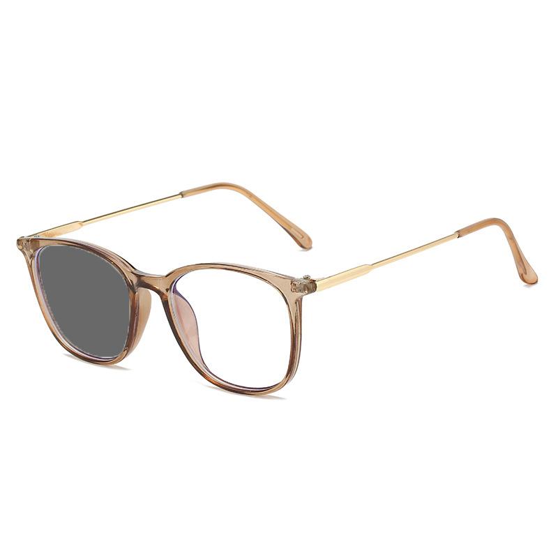 Fashion Photochromic Glasses Anti Blue Light Vintage Square Frame Color Change Sunglasses UV400 for Women Men