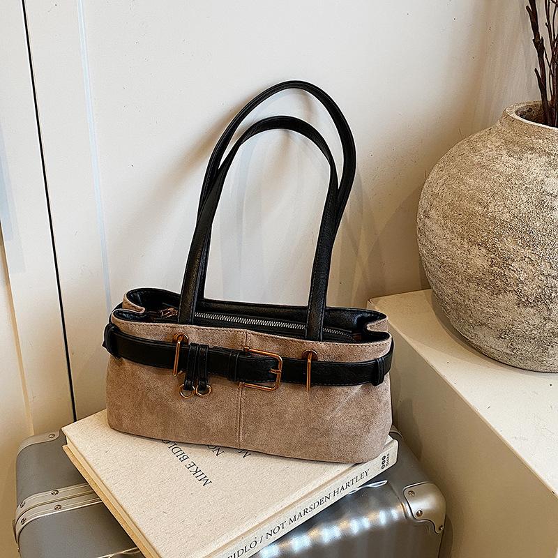 Niche design high-end commuter shoulder bag women's new autumn and winter retro versatile underarm bag