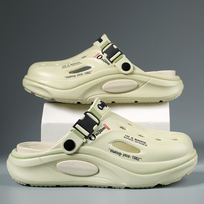 

Classic Summer Clogs Men Slipper Breathable Garden Shoes EVA Outdoor Comforty Beach Slides Home Sandals Antiskid Slippers 44-45