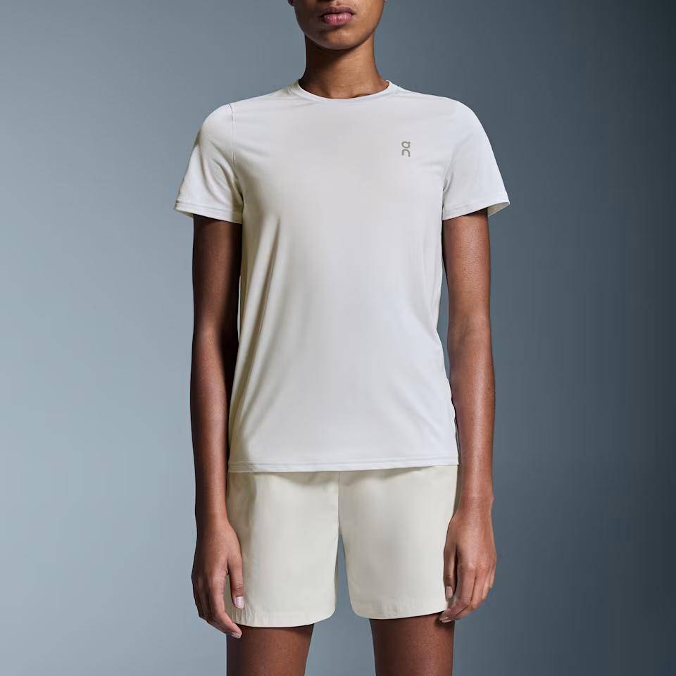 On Core Pullover Minimalistisches Vielseitiges Kurzarm-T-Shirt Damen Oberteile Sand 1WE10580554