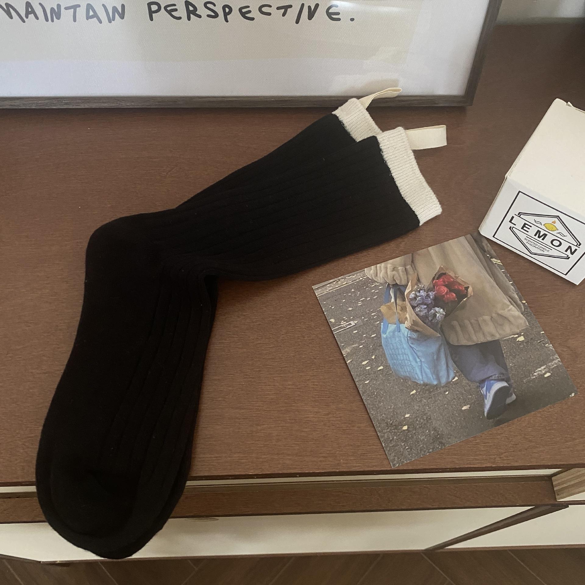 

Червоні Шкарпетки, Бавовняні Шкарпетки Рік Коня, Червоні Новорічні Шкарпетки, Милі Шкарпетки в Середній Подарунковій Коробці One size fits all чорний