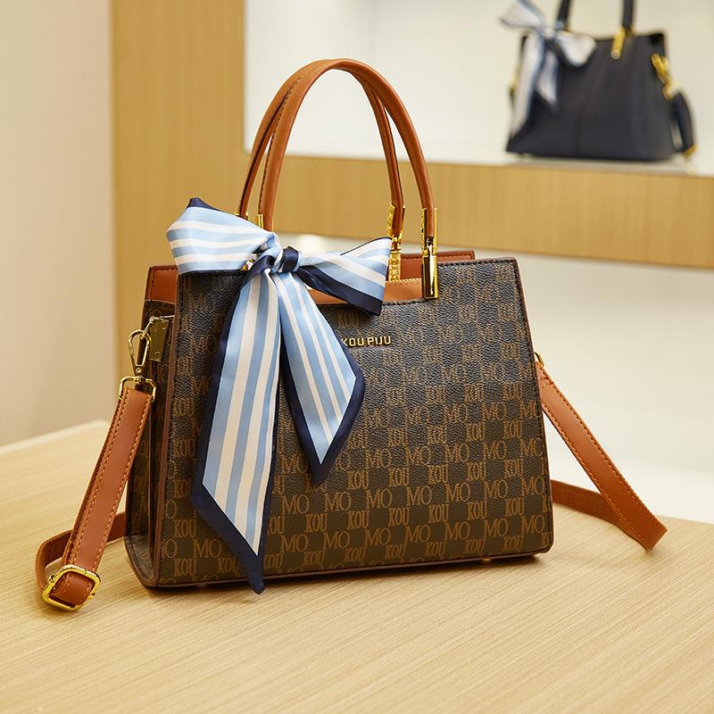 

Summer new women s bag versatile letter printing contrasting color handbag large capacity tote bag shoulder messenger bag темно-коричневого